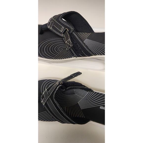CLARKS Cloudsteppers Breeze Sea Sandal Flip Flops Thong Black SIZE 11M - Picture 9 of 9